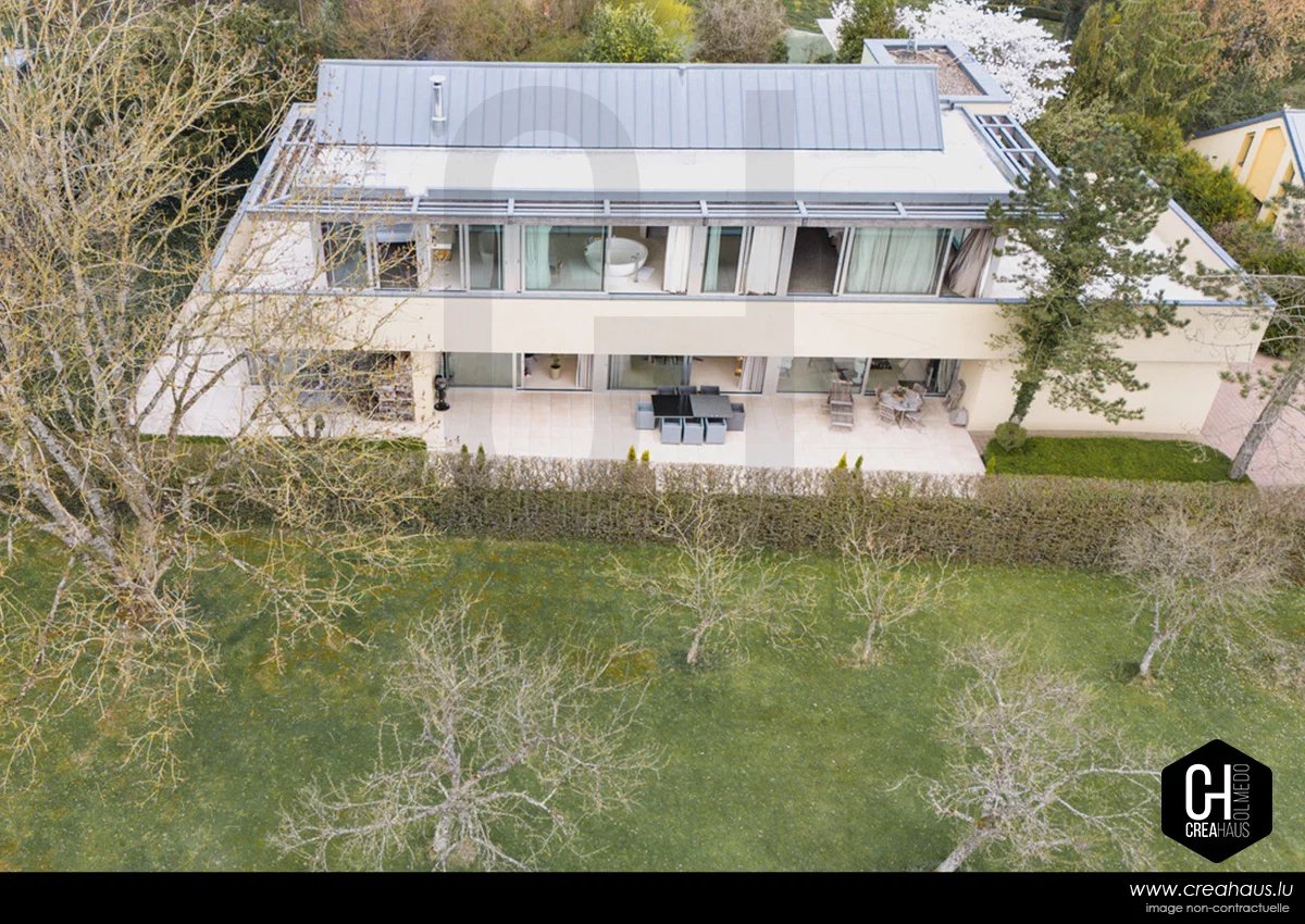 Spectacular architect-designed villa in Kockelscheuer